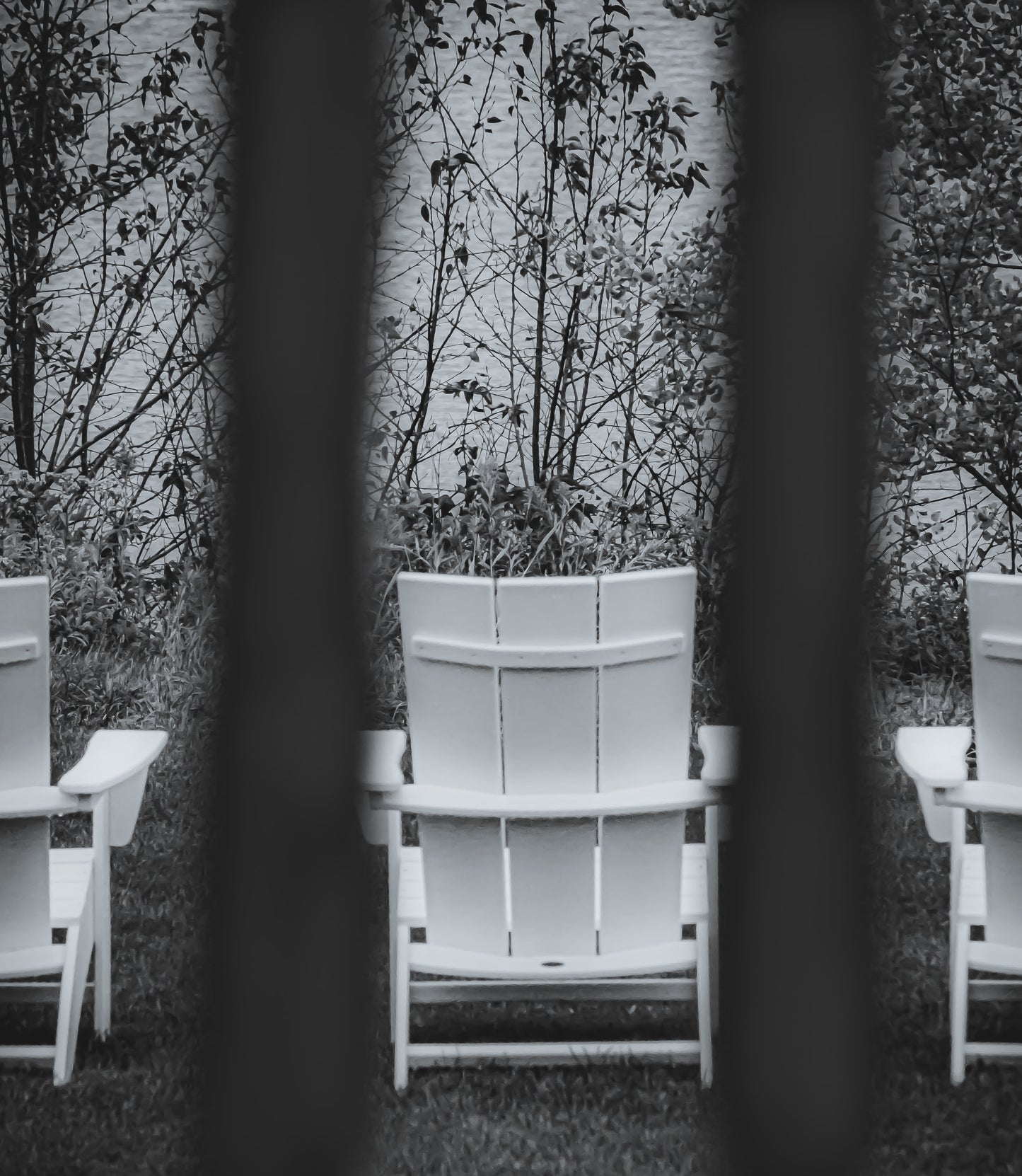 Black & White Maine Loungers
