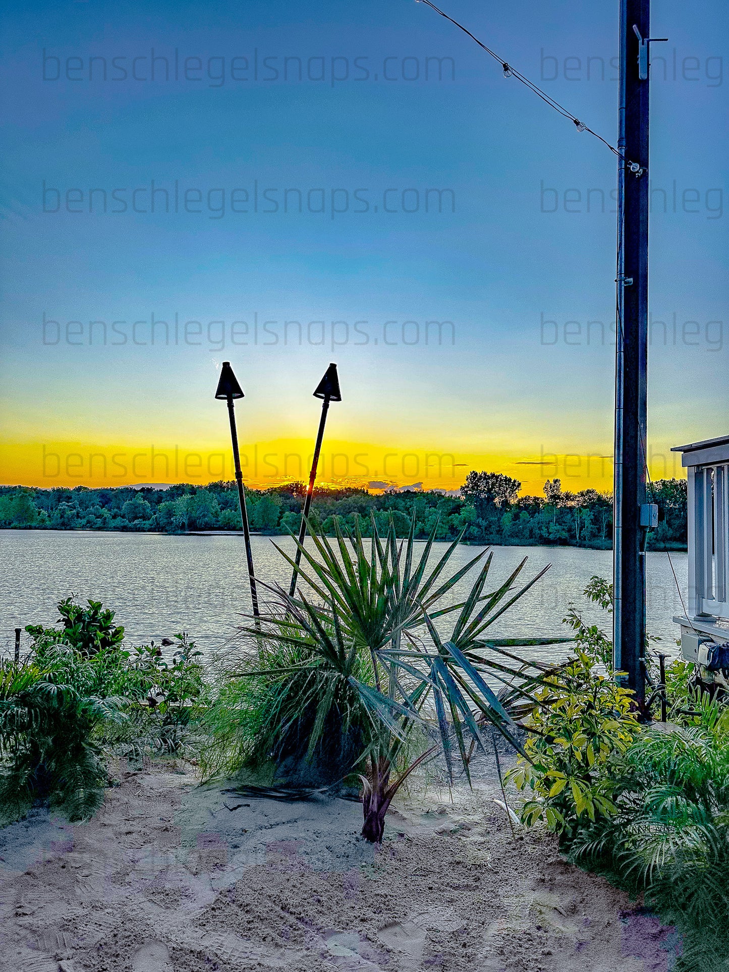 Color Tiki Lake