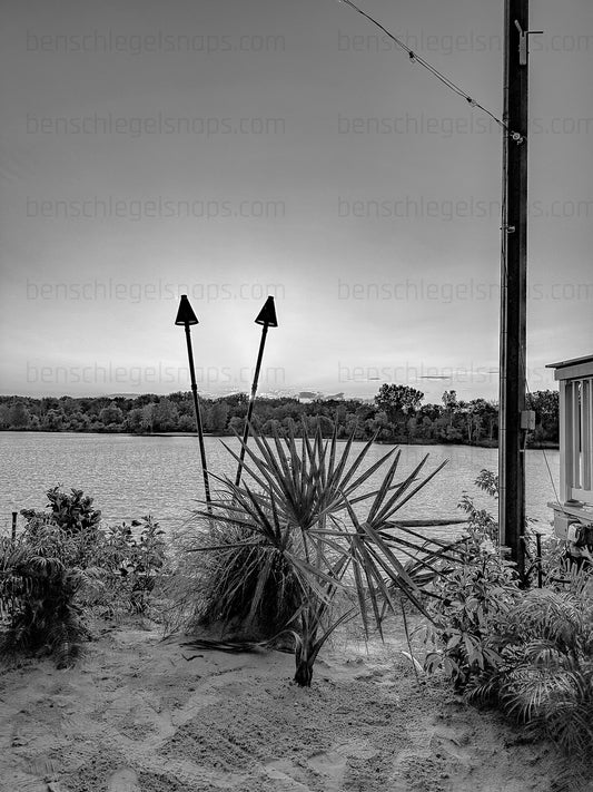 Black & White Tiki Lake