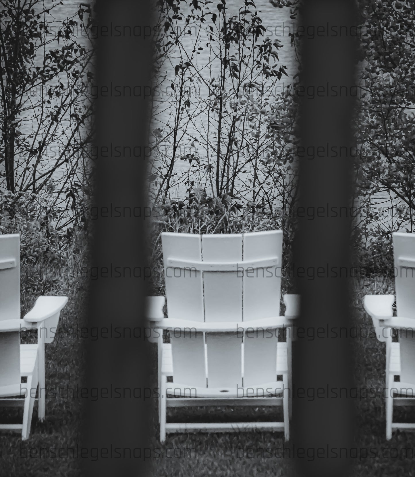 Black & White Maine Loungers