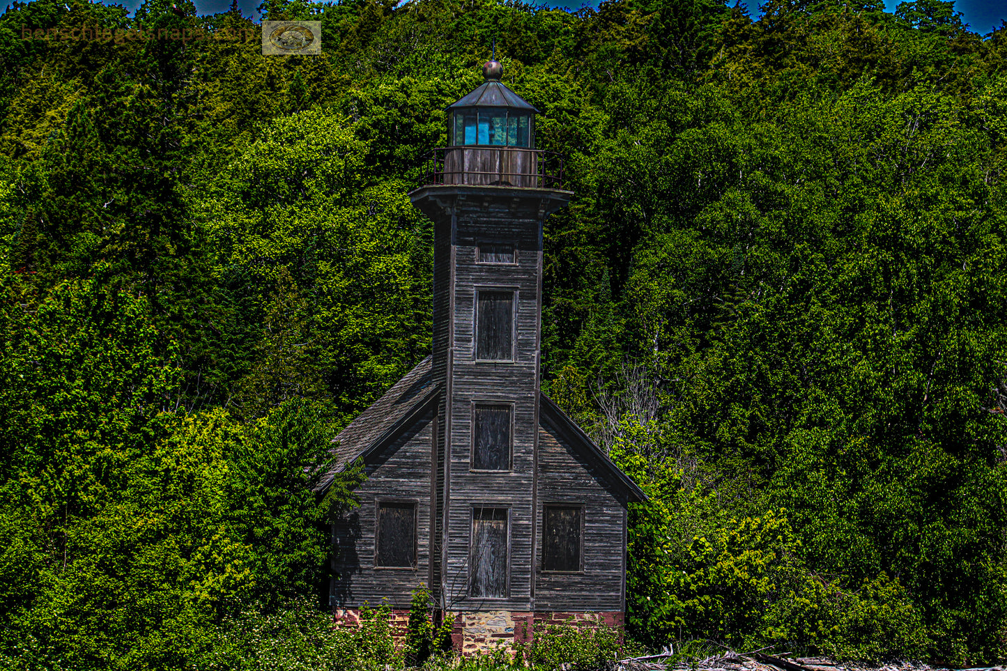 Color Beat Down Lighthouse